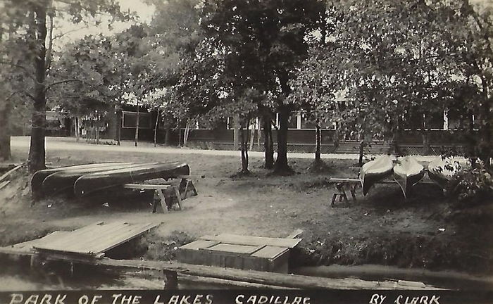 Park of the Lakes Pavilion - Vintage Postcard